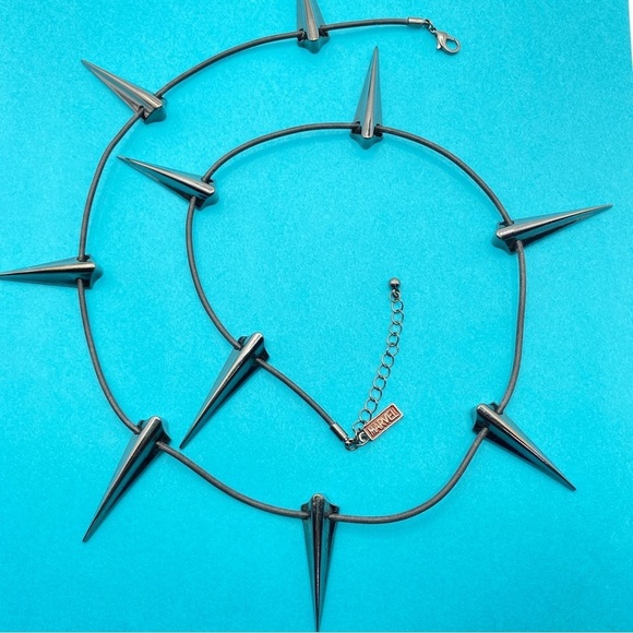 MARVEL Black Panther Necklace Wakanda Stainless Steel Claw Necklace - Picture 4 of 6